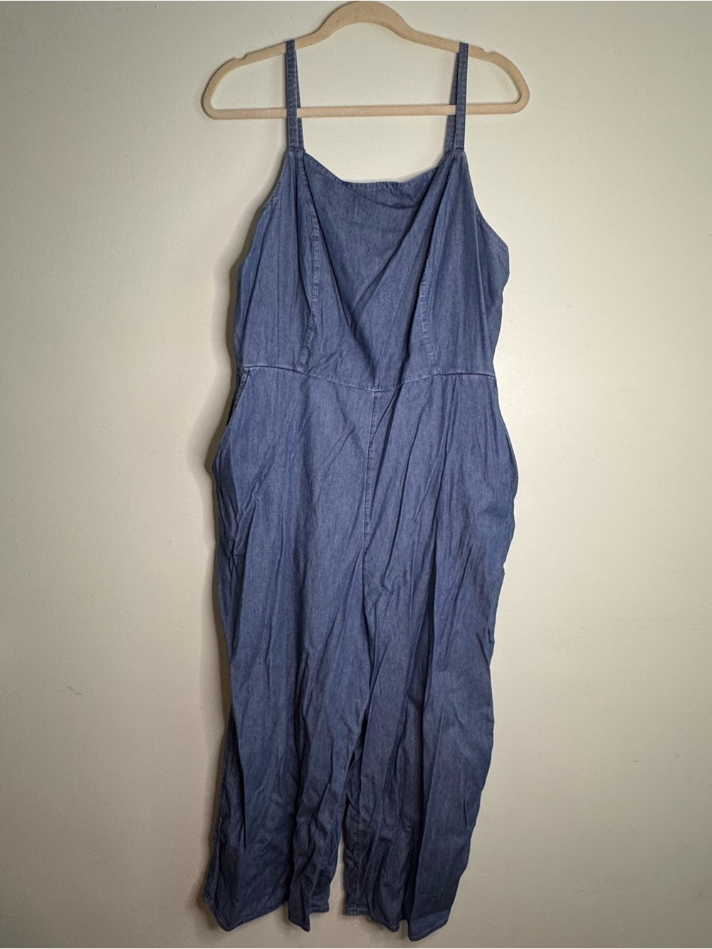 Old Navy Chambray Sleeveless Jumpsuit (XL)